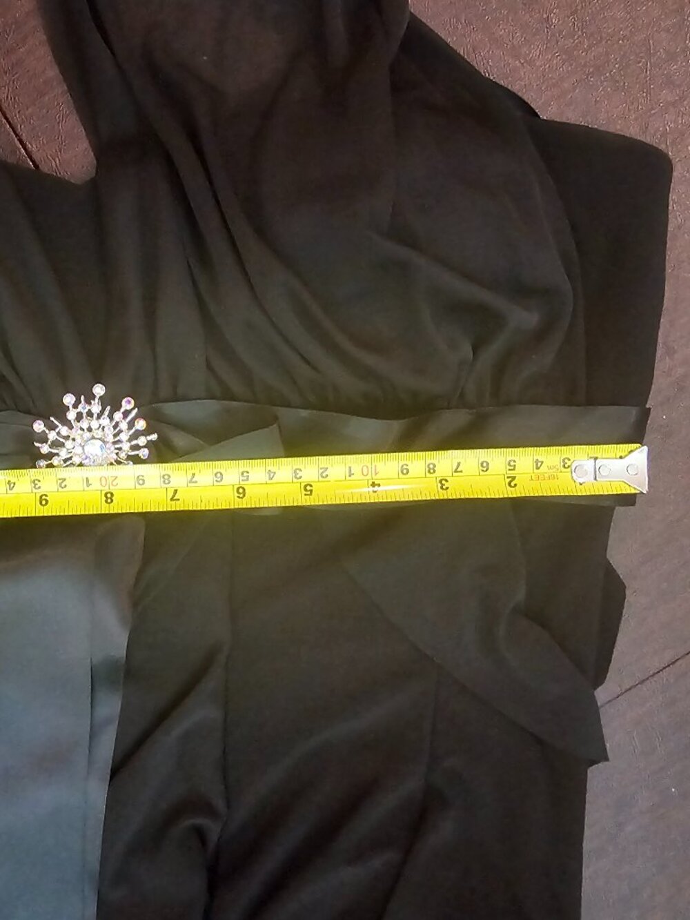Betsy & Adam Black Halter Style Evening Gown size 14 Large Stretch Prom Wedding - Picture 3 of 16